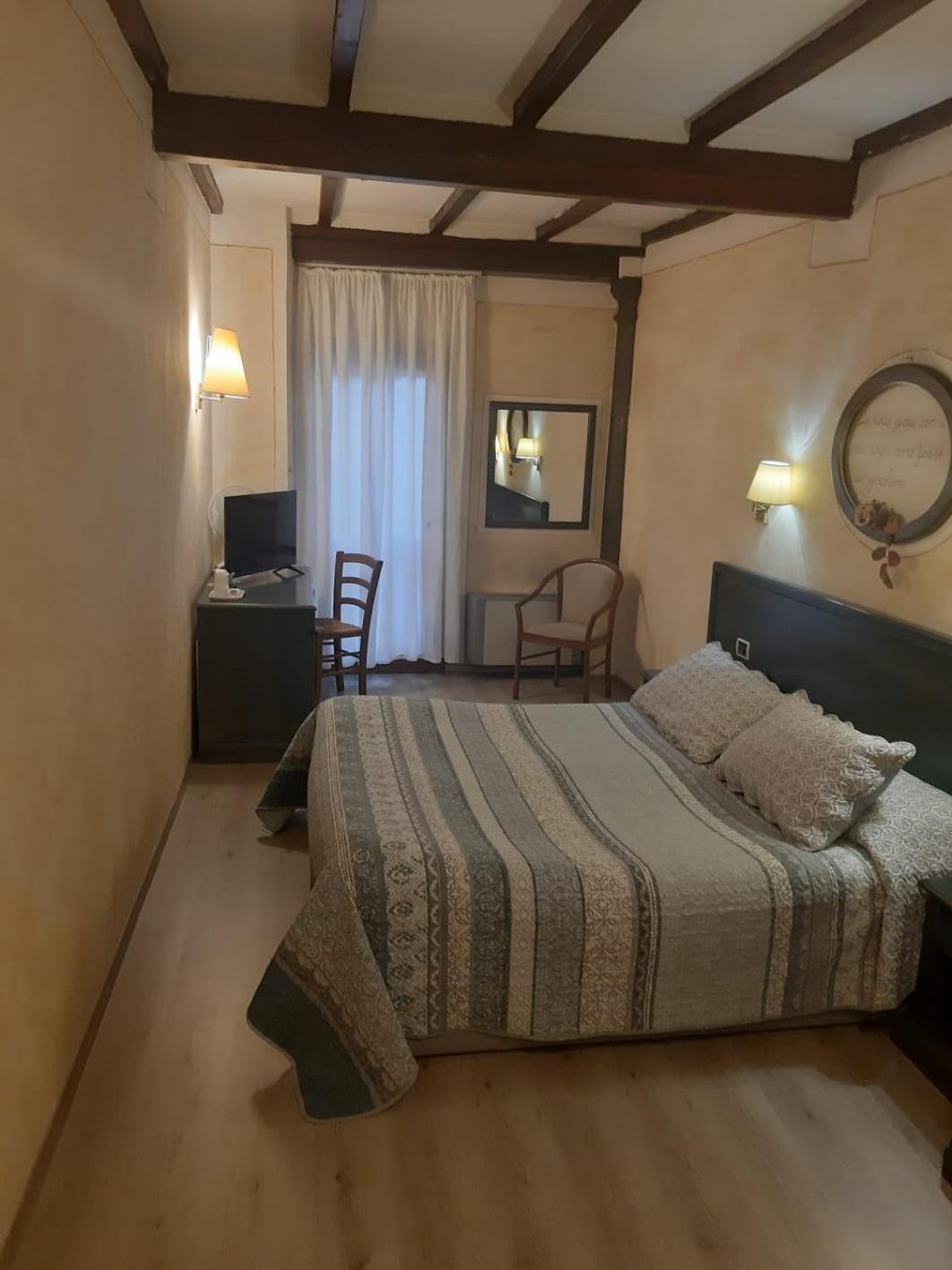 Hotel Borgo Antico Bibbiena Eksteriør billede